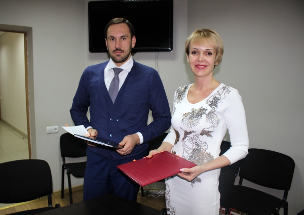 Прием и выдача документов по услугам Госкомрегистра в МФЦ продлены ещё на два года— Александр Спиридонов - «Госкомрегистр»