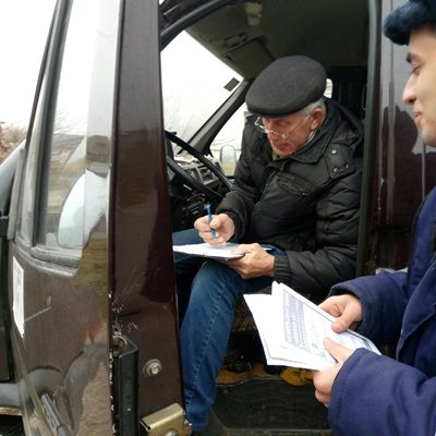 Сотрудники ГКУ РК «Пожарная охрана Республики Крым» продолжают проводить подворовые обходы - «МЧС» Сотрудники ГКУ РК «Пожарная охрана Республики Крым» продолжают проводить подворовые обходы - «МЧС»