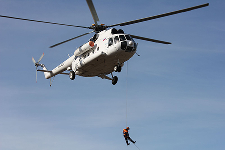 «КРЫМ-СПАС» продолжает принимать участие в учебных тренировках по беспарашютному десантированию - «МЧС» «КРЫМ-СПАС» продолжает принимать участие в учебных тренировках по беспарашютному десантированию - «МЧС»