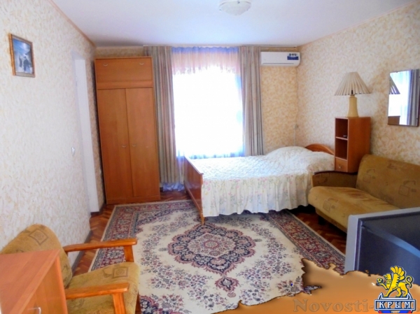 Отдых в Феодосии. Уютный домик с террасой на 2-5 человек в Феодосии. Отдых в Крыму 2017 - жильё в Крыму без посредников - «Отдых в Феодосии»