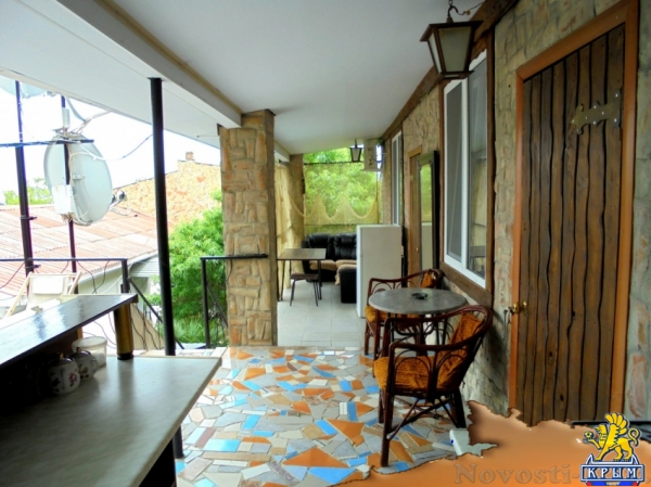 Отдых в Феодосии. Двухкомнатный домик с террасой на 3-7 человек в Феодосии. Отдых в Крыму 2017 - жильё в Крыму без посредников - «Отдых в Феодосии» Отдых в Феодосии. Двухкомнатный домик с террасой на 3-7 человек в Феодосии. Отдых в Крыму 2017 - жильё в Крыму без посредников - «Отдых в Феодосии»