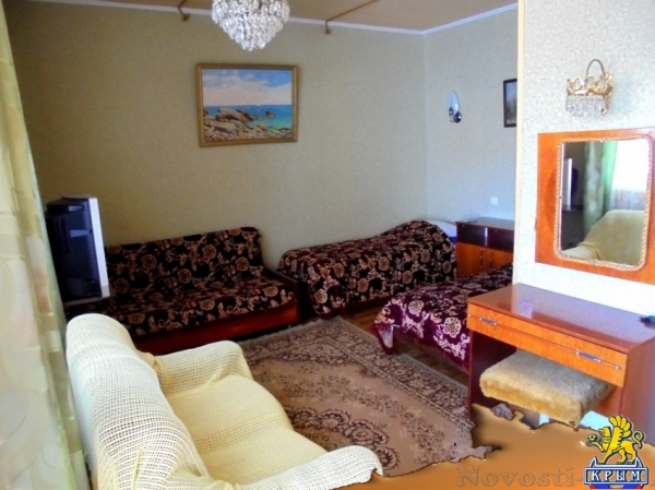 Отдых в Феодосии. Двухкомнатный домик с террасой на 3-7 человек в Феодосии. Отдых в Крыму 2017 - жильё в Крыму без посредников - «Отдых в Феодосии» Отдых в Феодосии. Двухкомнатный домик с террасой на 3-7 человек в Феодосии. Отдых в Крыму 2017 - жильё в Крыму без посредников - «Отдых в Феодосии»