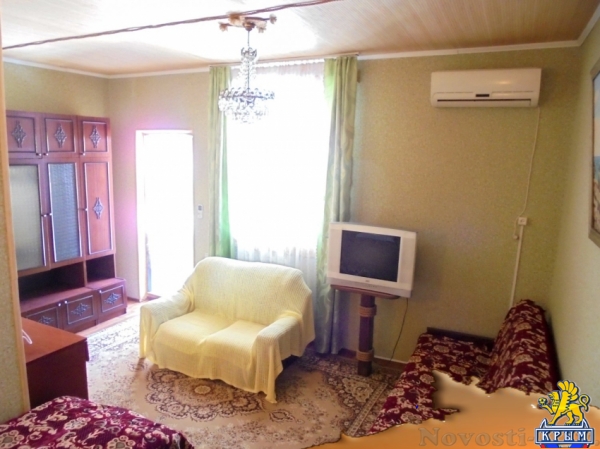 Отдых в Феодосии. Двухкомнатный домик с террасой на 3-7 человек в Феодосии. Отдых в Крыму 2017 - жильё в Крыму без посредников - «Отдых в Феодосии» Отдых в Феодосии. Двухкомнатный домик с террасой на 3-7 человек в Феодосии. Отдых в Крыму 2017 - жильё в Крыму без посредников - «Отдых в Феодосии»