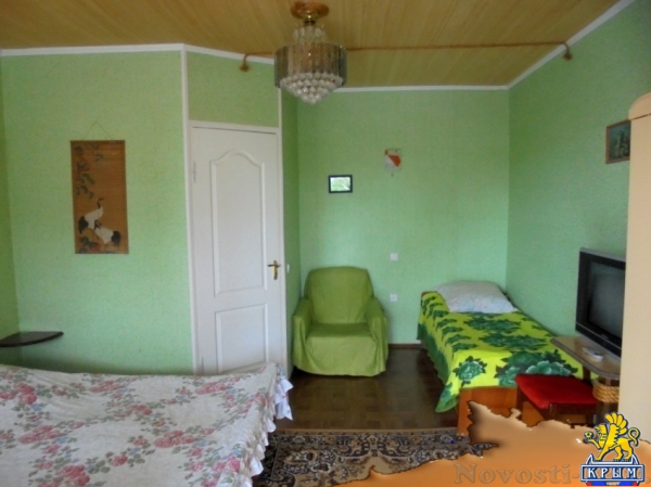 Отдых в Феодосии. Двухкомнатный домик с террасой на 3-7 человек в Феодосии. Отдых в Крыму 2017 - жильё в Крыму без посредников - «Отдых в Феодосии» Отдых в Феодосии. Двухкомнатный домик с террасой на 3-7 человек в Феодосии. Отдых в Крыму 2017 - жильё в Крыму без посредников - «Отдых в Феодосии»