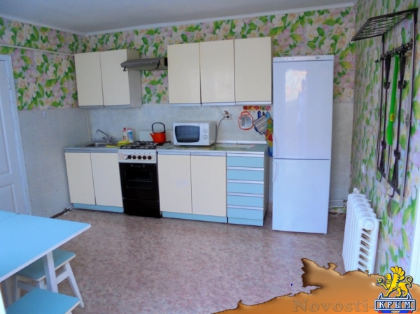 Отдых в Феодосии. Отдельный трехкомнатный дом со своим закрытым двором и гаражом, без хозяев, в Феодосии. Отдых в Крыму 2017 - жильё в Крыму без посредников - «Отдых в Феодосии»