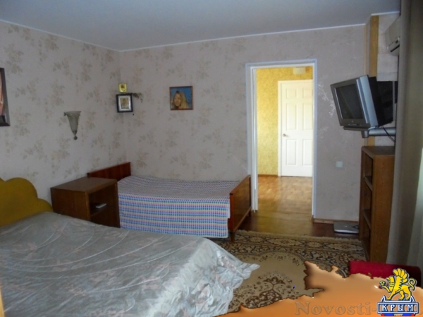 Отдых в Феодосии. Четырехкомнатный двухэтажный дом в Феодосии. Отдых в Крыму 2017 - жильё в Крыму без посредников - «Отдых в Феодосии» Отдых в Феодосии. Четырехкомнатный двухэтажный дом в Феодосии. Отдых в Крыму 2017 - жильё в Крыму без посредников - «Отдых в Феодосии»