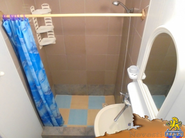 Отдых в Феодосии. Двухкомнатный домик с беседкой на 3-5 человек в Феодосии. Отдых в Крыму 2017 - жильё в Крыму без посредников - «Отдых в Феодосии» Отдых в Феодосии. Двухкомнатный домик с беседкой на 3-5 человек в Феодосии. Отдых в Крыму 2017 - жильё в Крыму без посредников - «Отдых в Феодосии»