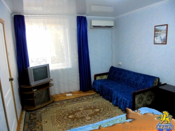 Отдых в Феодосии. Домик под абрикосовым деревом на 2-4 человека в Феодосии. Отдых в Крыму 2017 - жильё в Крыму без посредников - «Отдых в Феодосии» Отдых в Феодосии. Домик под абрикосовым деревом на 2-4 человека в Феодосии. Отдых в Крыму 2017 - жильё в Крыму без посредников - «Отдых в Феодосии»