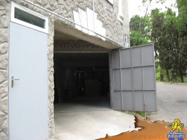 Отдых в Ялте. С 20 сентября в Ялте. Коттедж 3-6 человек. Свой дворик ,гараж. Рядом пляж Отдых в Крыму 2017 - жильё в Крыму без посредников - «Отдых в Ялте»