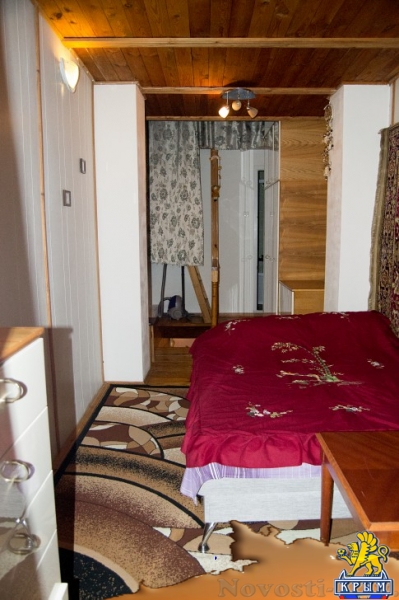 Отдых в Ялте. На Самом берегу моря в Ялте. Эллинг 3-5 чел. Свой пляж Отдых в Крыму 2017 - жильё в Крыму без посредников - «Отдых в Ялте» Отдых в Ялте. На Самом берегу моря в Ялте. Эллинг 3-5 чел. Свой пляж Отдых в Крыму 2017 - жильё в Крыму без посредников - «Отдых в Ялте»