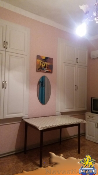 Отдых-эконом в Ялте. Сдам свою 1-ю квартиру в районе кинотеатра Спартак до июля. Отдых в Крыму 2017 - жильё в Крыму без посредников - «Отдых в Ялте»