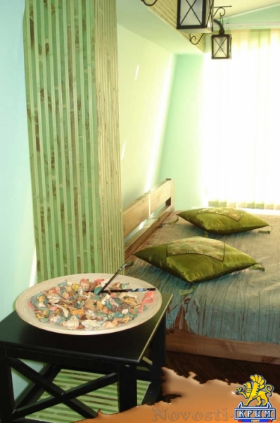 Отдых в Ялте. Сдаётся 3 этаж частного дома в Кастрополе. Шикарный вид из всех окон на море, горы. Отдых в Крыму 2017 - жильё в Крыму без посредников - «Отдых в Ялте»