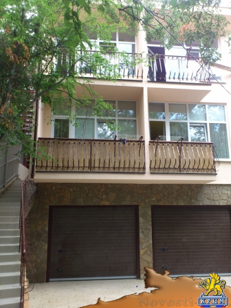 Отдых в Ялте. Сдаётся шикарный номер в коттедже. Кастрополь(около Фороса). Отдых в Крыму 2017 - жильё в Крыму без посредников - «Отдых в Ялте»