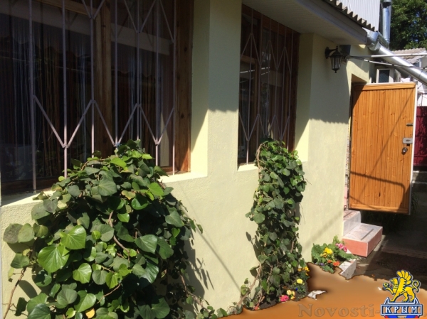 Отдых в Алуште. Сдам в 3-х минутах от моря 2-х комнатный домик в Алуште Отдых в Крыму 2017 - жильё в Крыму без посредников - «Отдых в Алуште» Отдых в Алуште. Сдам в 3-х минутах от моря 2-х комнатный домик в Алуште Отдых в Крыму 2017 - жильё в Крыму без посредников - «Отдых в Алуште»
