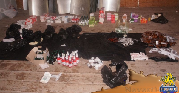 Крымские пограничники задержали гражданина Украины с 50 кг контрабандных лекарств (ФОТО) - «Культура Крыма»