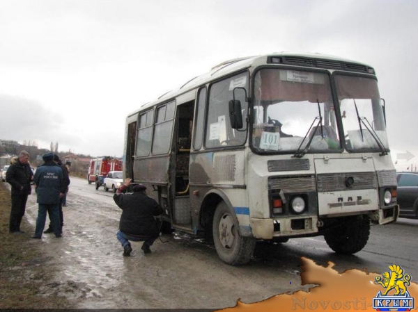 Четыре человека пострадали в столкновении рейсового автобуса и бензовоза на трассе Симферополь – Феодосия (ФОТО) - «Возвращение в Россию»