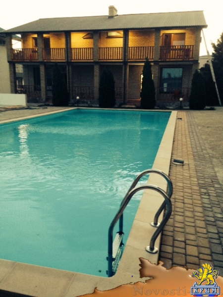 Отдых в Коктебеле. Гостиничный комплекс " Усадьба Золотые ворота" приглашает на отдых в Коктебель! Отдых в Крыму 2017 - жильё в Крыму без посредников - «Отдых в Коктебеле»