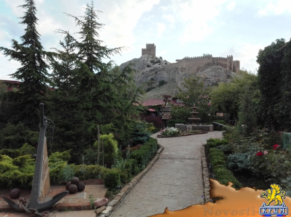 Отдых в Судаке. Отель с бассейном в 100м от моря и видом на крепость Отдых в Крыму 2017 - жильё в Крыму без посредников - «Отдых в Судаке»