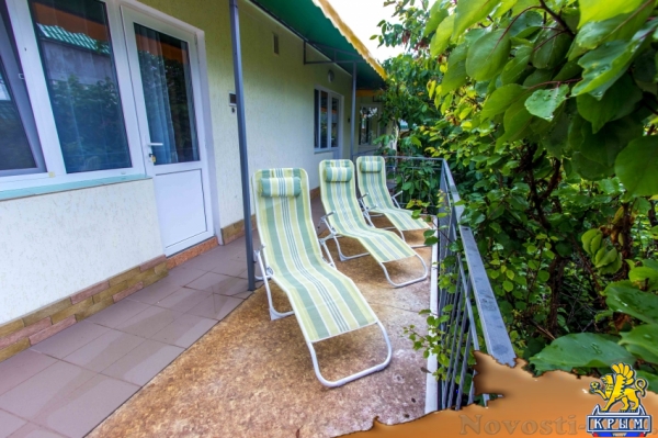 Отдых в Судаке. СУДАК, ГОСТЕВОЙ ДОМ "ПРОХЛАДА" Отдых в Крыму 2017 - жильё в Крыму без посредников - «Отдых в Судаке»