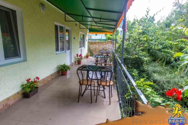 Отдых в Судаке. СУДАК, ГОСТЕВОЙ ДОМ "ПРОХЛАДА" Отдых в Крыму 2017 - жильё в Крыму без посредников - «Отдых в Судаке»