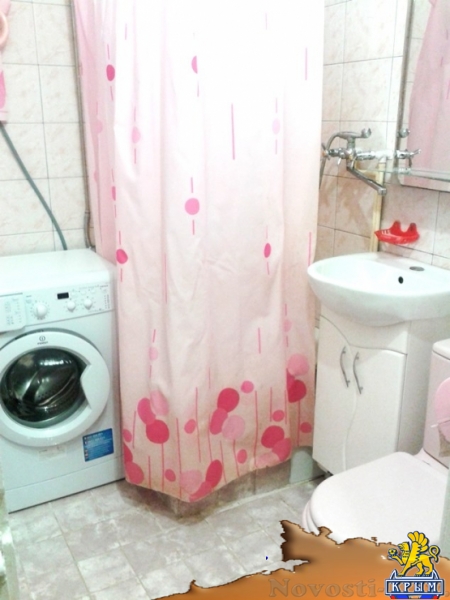 Отдых в Приморском. Сдаю 1Квартиру море-50метров ул.Советская 22 Отдых в Крыму 2017 - жильё в Крыму без посредников - «Отдых в Приморском»