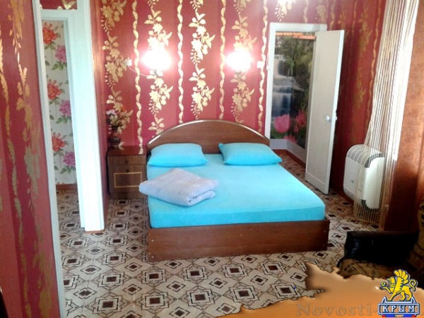 Отдых в Приморском. Сдаю 1Квартиру море-50метров ул.Советская 22 Отдых в Крыму 2017 - жильё в Крыму без посредников - «Отдых в Приморском»