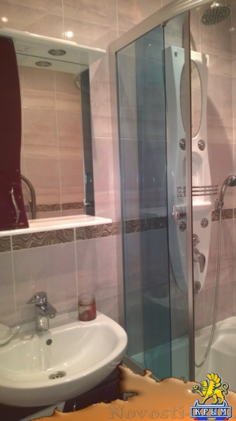 Отдых в Приморском. Сдам люкс 2-х комнатную квартиру в центре Приморского!!! Отдых в Крыму 2017 - жильё в Крыму без посредников - «Отдых в Приморском»