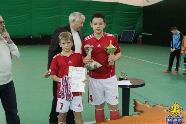 Рождественский турнир по мини-футболу среди детей состоялся в Керчи - «Керчь»