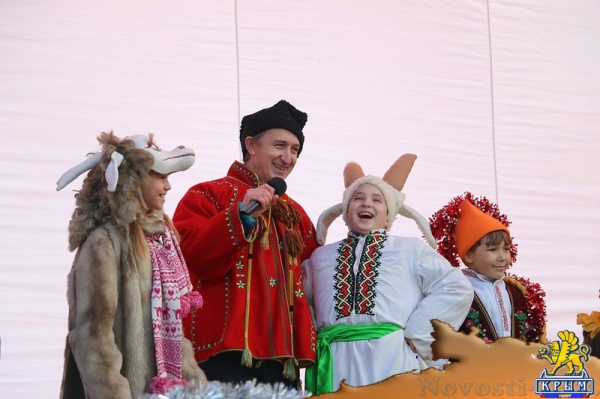 Керчане пели и водили хороводы - «Керчь»