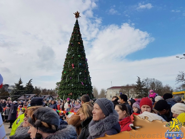 Керчане пели и водили хороводы - «Керчь»