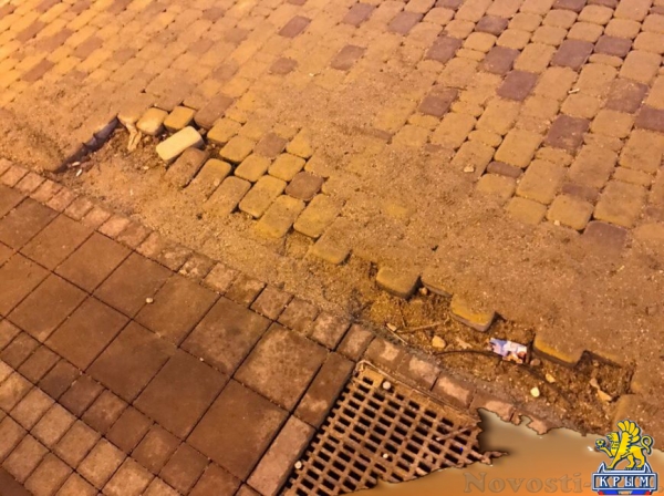 Симферопольцы раскритиковали качество ремонта центральных улиц города (ФОТО, ВИДЕО) - «Симферополь» Симферопольцы раскритиковали качество ремонта центральных улиц города (ФОТО, ВИДЕО) - «Симферополь»