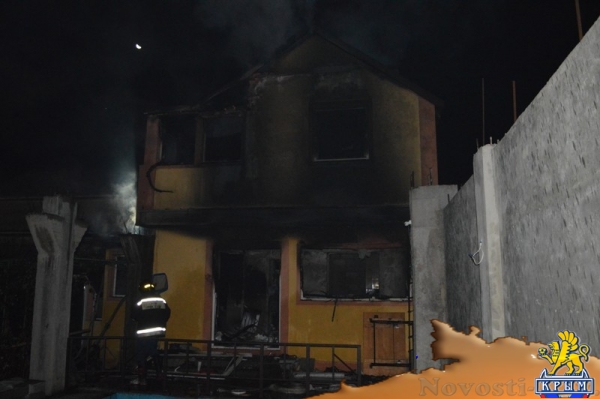 На пожаре в жилом доме Севастополя нашли два трупа (ФОТО)  - «Происшествия»