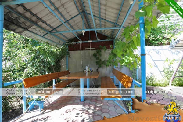 Отдых в Орджоникидзе. Уютный гостевой дом Джулия_скидки за раннее бронирование! Отдых в Крыму 2017 - жильё в Крыму без посредников - «Отдых в Орджоникидзе»