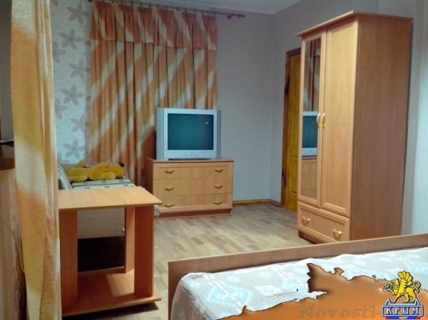 Отдых в Евпатории. Сдам 4-хкомнатный дом у моря в Заозерном пригород Евпатории Отдых в Крыму 2017 - жильё в Крыму без посредников - «Отдых в Евпатории»