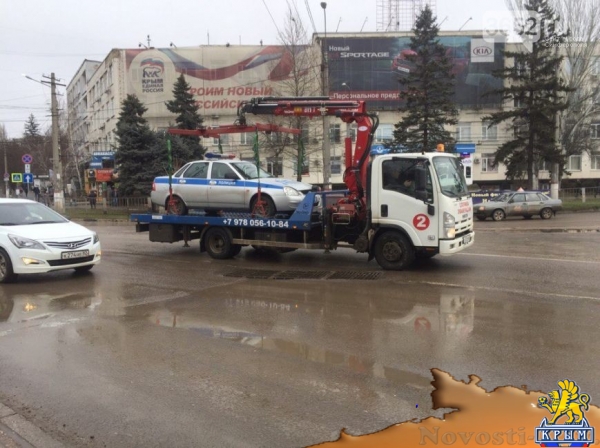 И такое бывает: В Симферополе эвакуировали автомобиль полиции (ФОТОФАКТ) - «Симферополь»