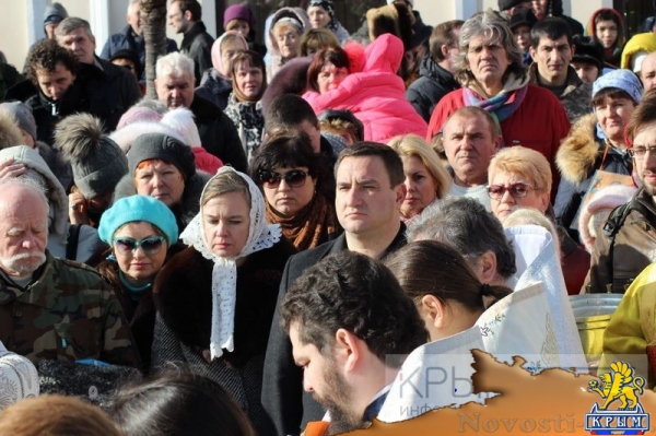 Крестные ходы в честь Крещения прошли в Гурзуфе, Ялте и Алупке (ФОТО) - «Культура Крыма»