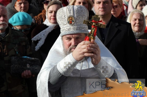 Крестные ходы в честь Крещения прошли в Гурзуфе, Ялте и Алупке (ФОТО) - «Культура Крыма»