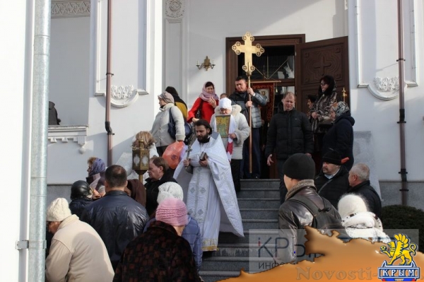 Крестные ходы в честь Крещения прошли в Гурзуфе, Ялте и Алупке (ФОТО) - «Культура Крыма»