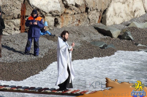 Крестные ходы в честь Крещения прошли в Гурзуфе, Ялте и Алупке (ФОТО) - «Культура Крыма»