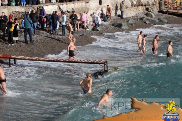 Крестные ходы в честь Крещения прошли в Гурзуфе, Ялте и Алупке (ФОТО) - «Культура Крыма»