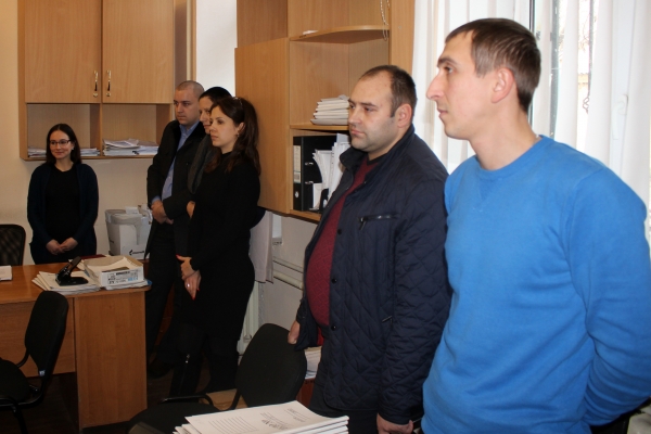 Александр Спиридонов посетил с рабочим визитом территориальные подразделения Госкомрегистра в Феодосии, Керчи и Ленино - «Госкомрегистр»