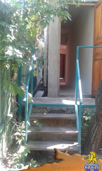 Отдых в Судаке. Простенькое жильё: 2 раздельные комнаты в Уютном: до 2 и до 3 чел Отдых в Крыму 2017 - жильё в Крыму без посредников - «Отдых в Судаке»