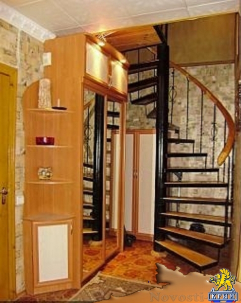 Отдых в Судаке. Сдаётся летом трёхкомнатная квартира на 6-7 человек для отдыха Отдых в Крыму 2017 - жильё в Крыму без посредников - «Отдых в Судаке»