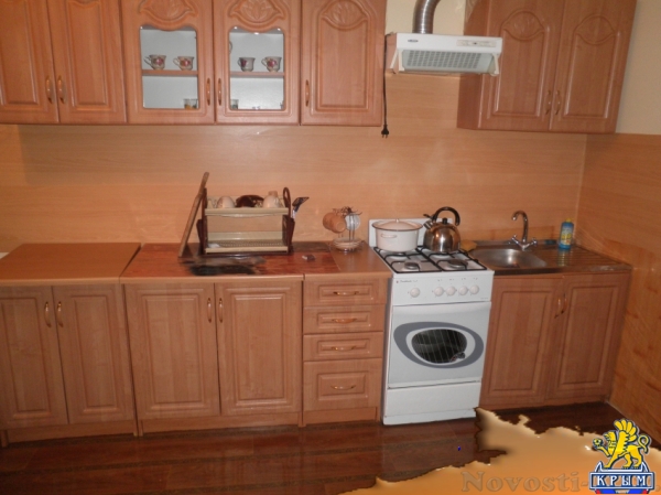 Отдых в Алуште. Трехкомнатный дом возле "Редиссона" по ул. Краснофлотская Отдых в Крыму 2017 - жильё в Крыму без посредников - «Отдых в Алуште»