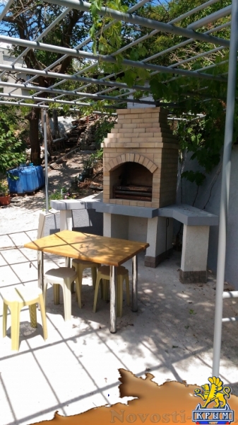 Отдых в Алуште. Домик по ул. Карла Маркса возле набережной Отдых в Крыму 2017 - жильё в Крыму без посредников - «Отдых в Алуште»