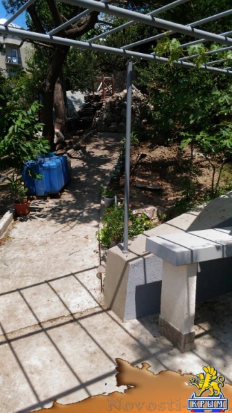 Отдых в Алуште. Домик по ул. Карла Маркса возле набережной Отдых в Крыму 2017 - жильё в Крыму без посредников - «Отдых в Алуште»