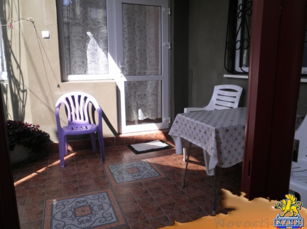 Отдых в Алуште. Двухкомнатный номер на берегу Отдых в Крыму 2017 - жильё в Крыму без посредников - «Отдых в Алуште»