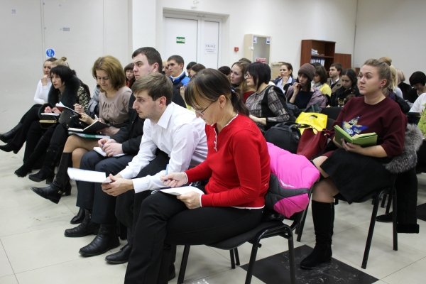 В Госкомрегистре состоялся обучающий семинар для сотрудников МФЦ по приёму документов - «Госкомрегистр»