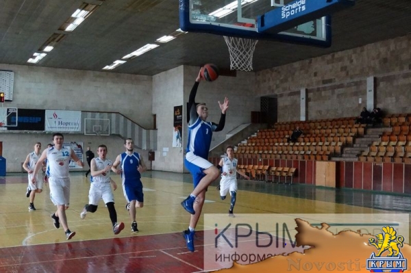 Две команды остались без поражений в мужском баскетбольном чемпионате Крыма (ФОТО) - «Политика Крыма»