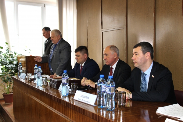 Валентина Кирлица: Процедура оформления земельных участков — одна из наиболее актуальных для крымских сельхозтоваропроизводителей - «Госкомрегистр»